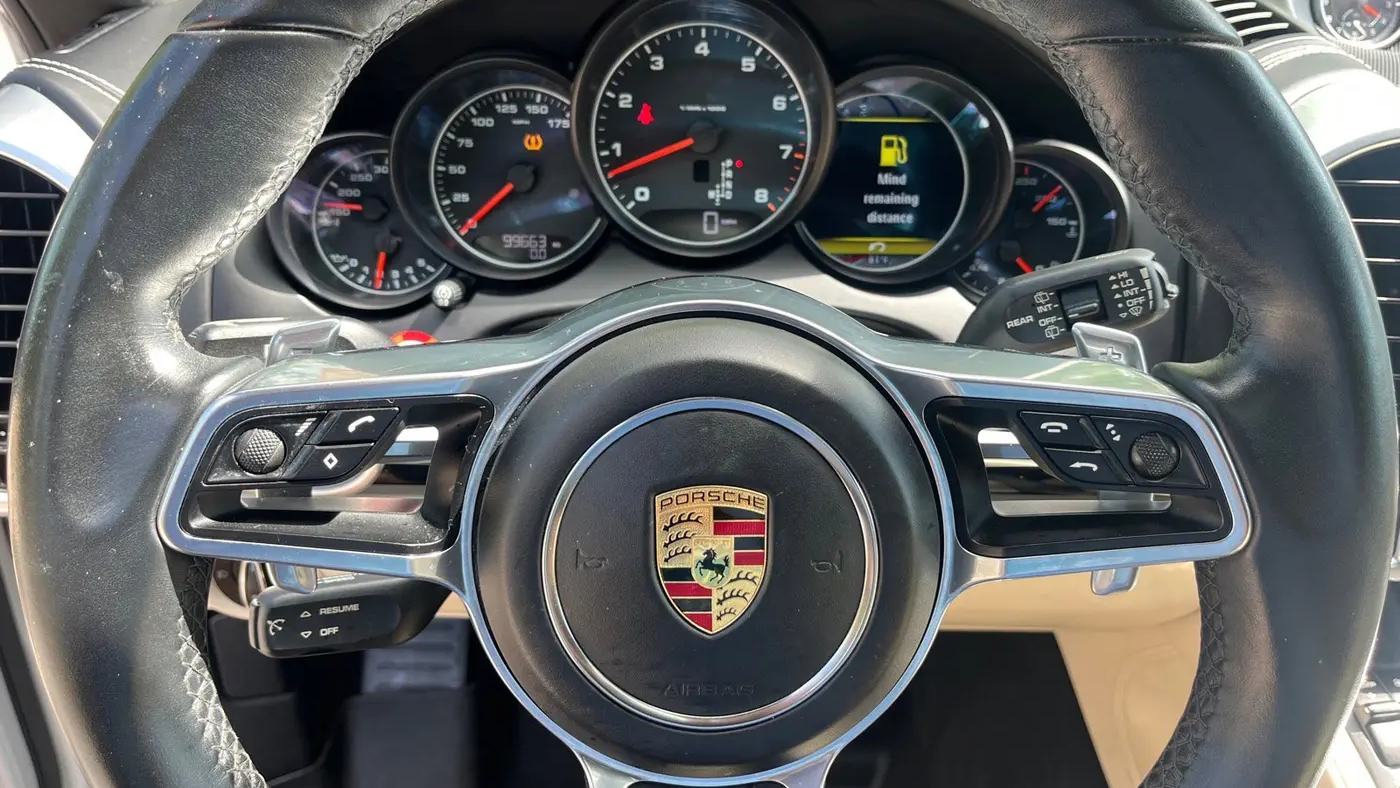 2016 Porsche Cayenne Base