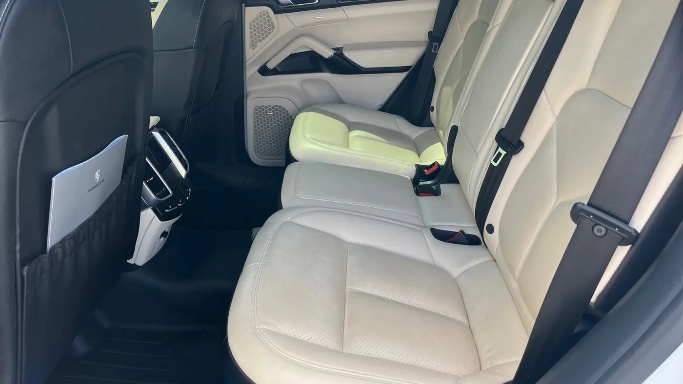 2016 Porsche Cayenne Base
