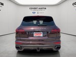 2017 Cayenne Thumbnail 4