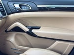 2017 Cayenne Thumbnail 23