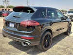 2018 Cayenne Thumbnail 3