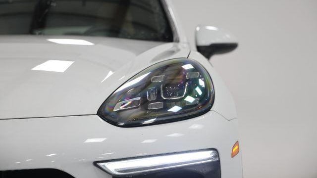 2016 Porsche Cayenne Base