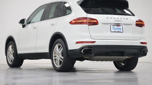 2016 Porsche Cayenne Base
