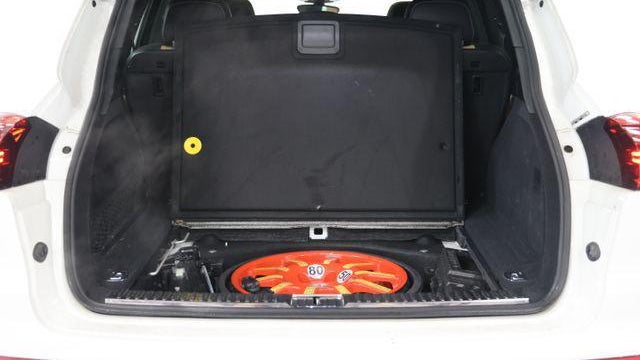 2016 Porsche Cayenne Base