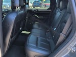 2016 Cayenne Thumbnail 11