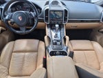 2014 Cayenne Thumbnail 17