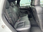 2014 Cayenne Thumbnail 12