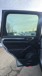 2016 Cayenne Thumbnail 11