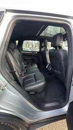 2016 Cayenne Thumbnail 17