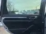 2016 Cayenne Thumbnail 11