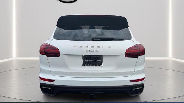 2017 Porsche Cayenne Base