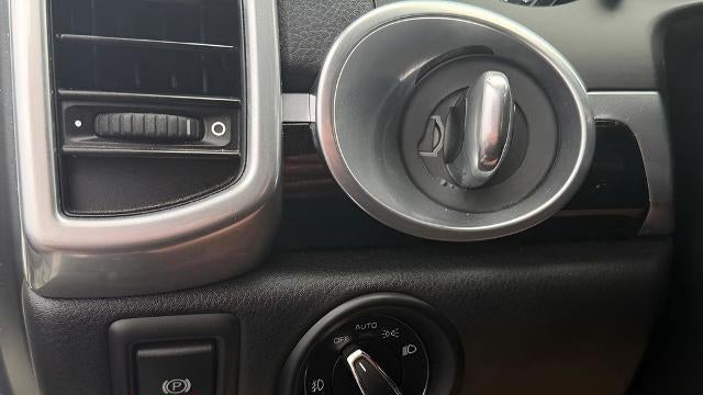 2017 Porsche Cayenne Base