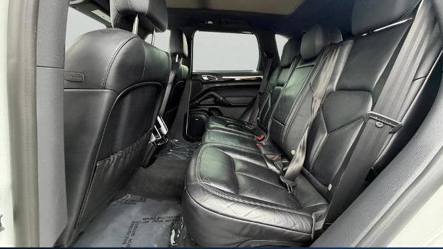 2017 Porsche Cayenne Base