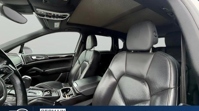 2017 Porsche Cayenne Base