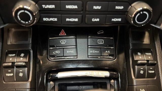 2018 Porsche Cayenne Base