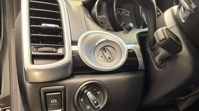 2018 Porsche Cayenne Base
