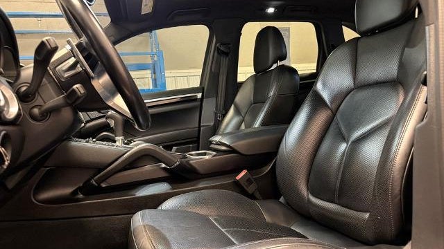 2018 Porsche Cayenne Base