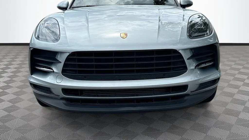 2021 Porsche Macan Base