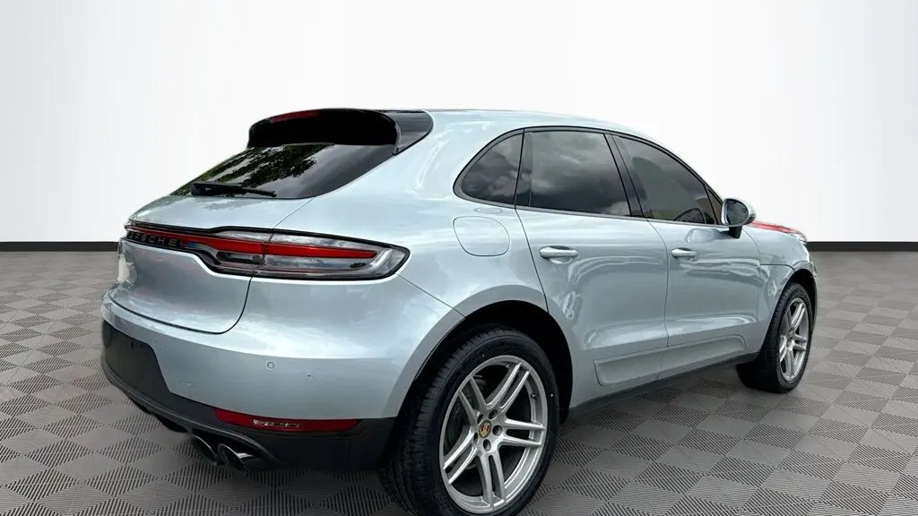2021 Porsche Macan Base