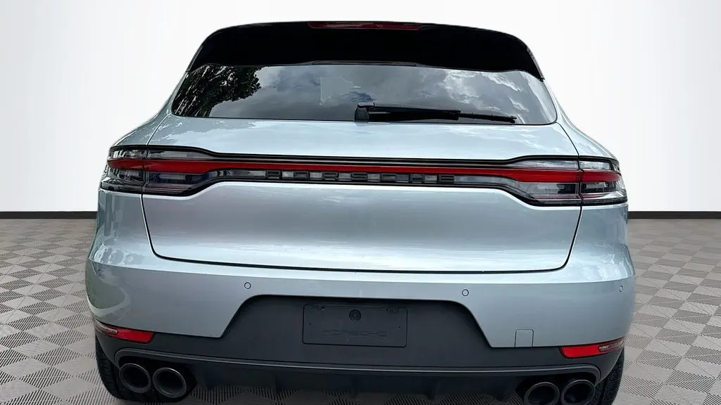2021 Porsche Macan Base