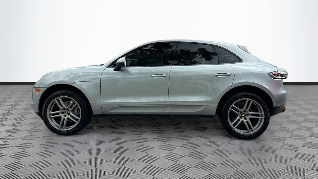 2021 Porsche Macan Base