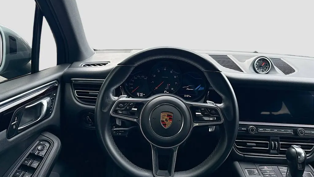 2021 Porsche Macan Base