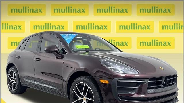 2023 Porsche Macan Base