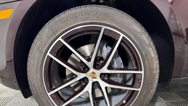 2023 Porsche Macan Base