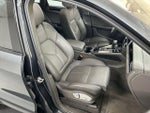 2023 Macan Thumbnail 24