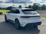 2023 Macan Thumbnail 3