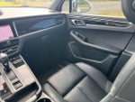 2023 Macan Thumbnail 11