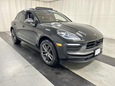 2026 Porsche Macan AWD T 4DR SUV