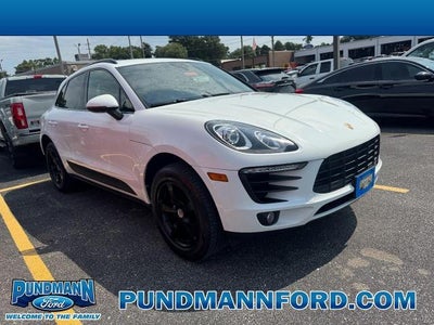 Photo of a 2018 Porsche Macan AWD 4DR SUV for sale