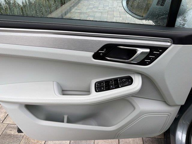 2024 Porsche Macan - $52,800
