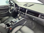 2024 Macan Thumbnail 25