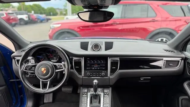 2018 Porsche Macan Base
