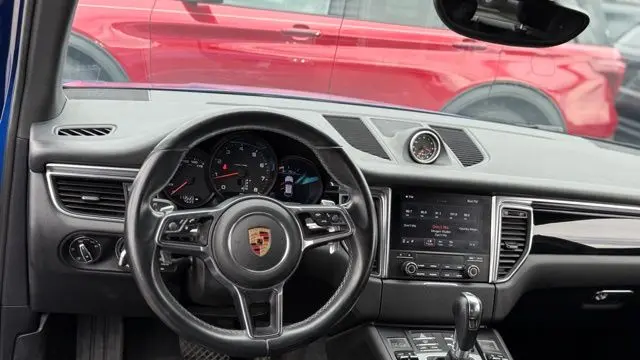 2018 Porsche Macan Base