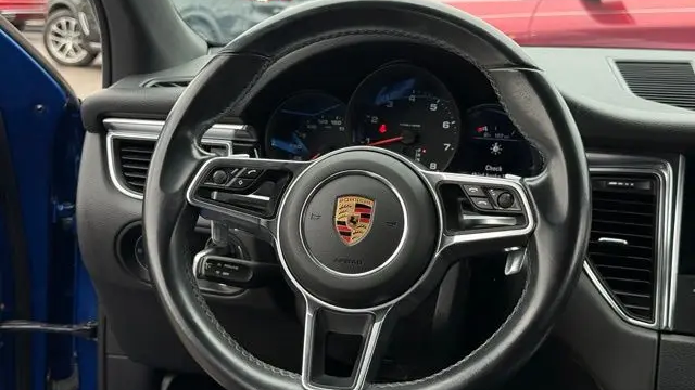 2018 Porsche Macan Base