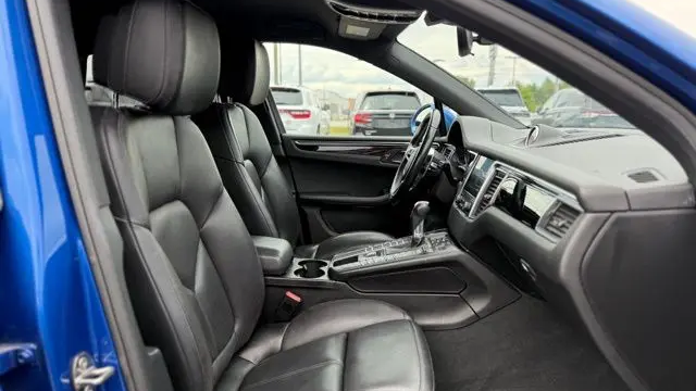 2018 Porsche Macan Base