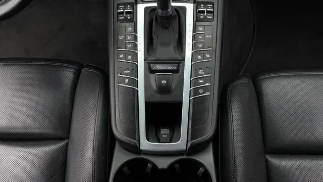 2018 Porsche Macan Base