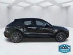 2022 Macan Thumbnail 4