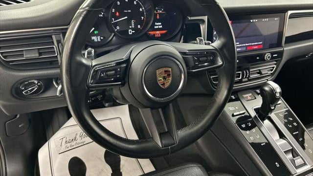2023 Porsche Macan T
