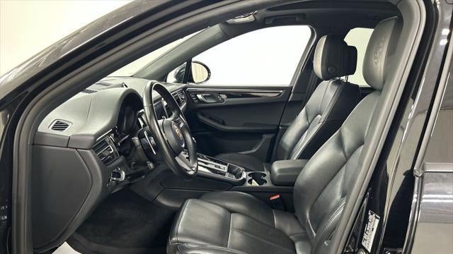 2023 Porsche Macan T