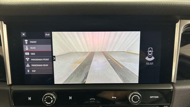 2023 Porsche Macan T