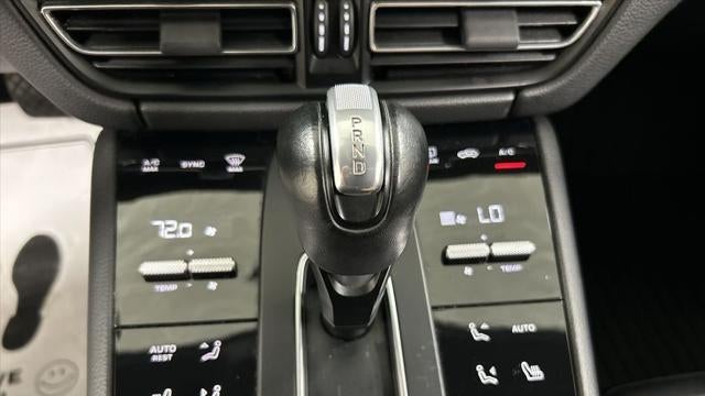 2023 Porsche Macan T