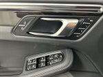 2023 Macan Thumbnail 11