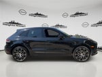 2023 Macan Thumbnail 6