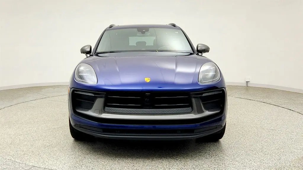 2023 Porsche Macan T