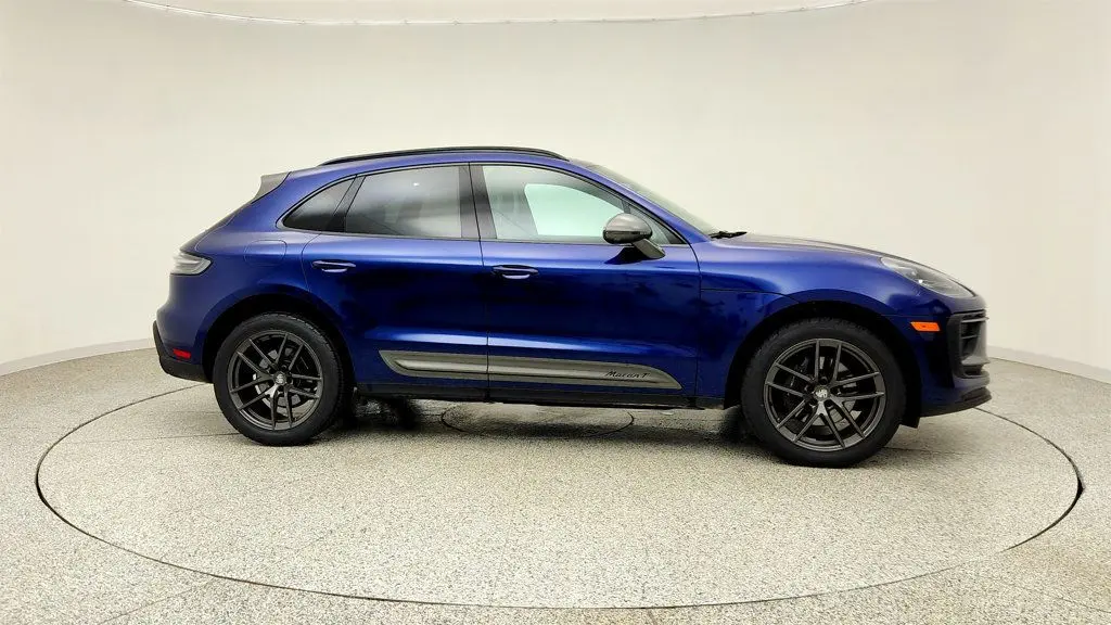 2023 Porsche Macan T