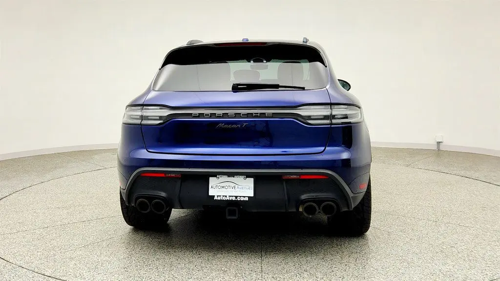 2023 Porsche Macan T